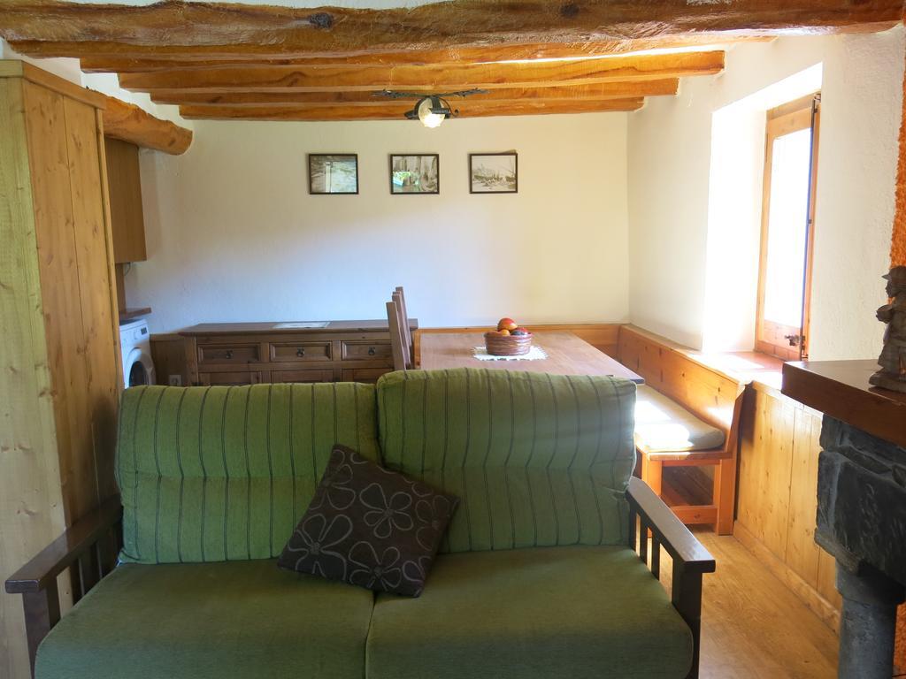 Apartamentos Rurales Les Barnedes Molló Zewnętrze zdjęcie